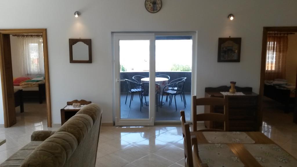 Apartman Monte Cristo Maslenica Exterior photo